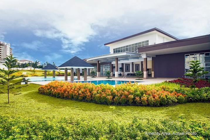 Smdc Tagaytay Taal Lake Condo Cook Netflix No Balcony No Free Parking Tagaytay City Exterior foto